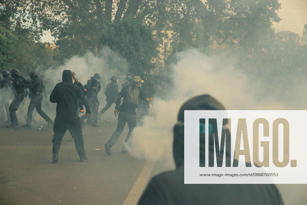 Paris Students Protest Education Conditions Demonstrators move through a street filled with tear gas in Paris, France, on October 6, 2026. France s Interior Ministry said 256,000 people marched nationwide, including 56,000 in Paris, during the student-led day of action over school conditions. High school students called for more education funding and staff, smaller classes and improved facilities, with teachers, parents and unions joining demonstrations. Paris Ile de France France