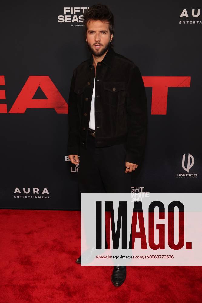 Los Angeles CA Oct 6: Guy Burnet at the film Premiere of The Beast on October6, 2026 Credit: USA - ZUMAa123 20261006_zaa_a123_144
