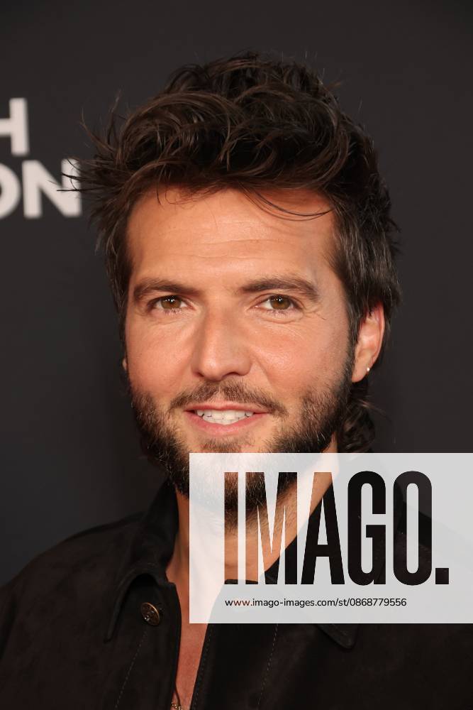 Los Angeles CA Oct 6: Guy Burnet at the film Premiere of The Beast on October6, 2026 Credit: USA - ZUMAa123 20261006_zaa_a123_141