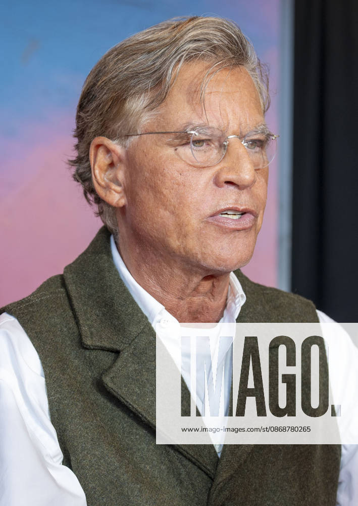 AARON SORKIN attends a press conference for A Few Good Men on Broadway at the Vivian Beaumont Theater at Lincoln Center in New York. 6 October 2026 New York USA - ZUMAa265 20261006_zep_a265_052