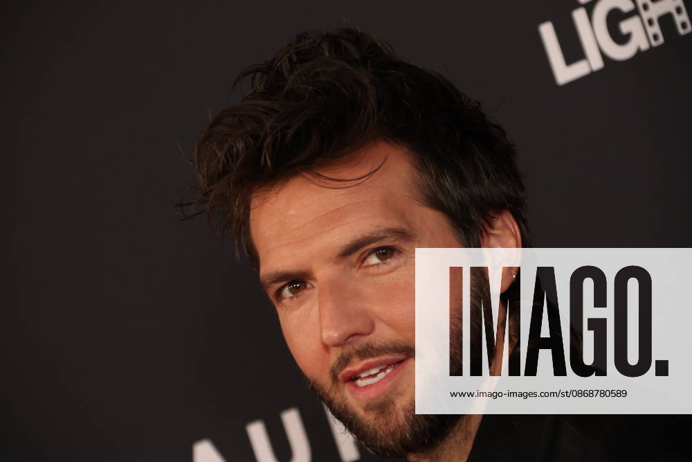 Los Angeles CA Oct 6: Guy Burnet at the film Premiere of The Beast on October6, 2026 Credit: USA - ZUMAa123 20261006_zaa_a123_190