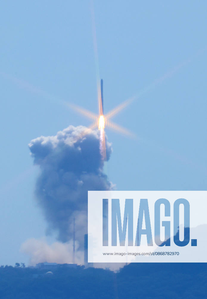 Nuri space rocket launch Nuri space rocket launch South Korea s homegrown space rocket Nuri lifts off from Naro Space Center in Goheung, South Jeolla-Gwangju Province, southwestern South Korea, on Oct. 7, 2026, as South Korea launches the rocket on its fifth flight to place into orbit 15 satellites, including five that will form part of the country s first domestically launched microsatellite constellation. (Yonhap) 2026-10-07 12:38:38 <Copyright ¨Ï 1980-2026 YONHAPNEWS AGENCY. .> ¿ ¼ö½Ã Àü¶ó³²µµ