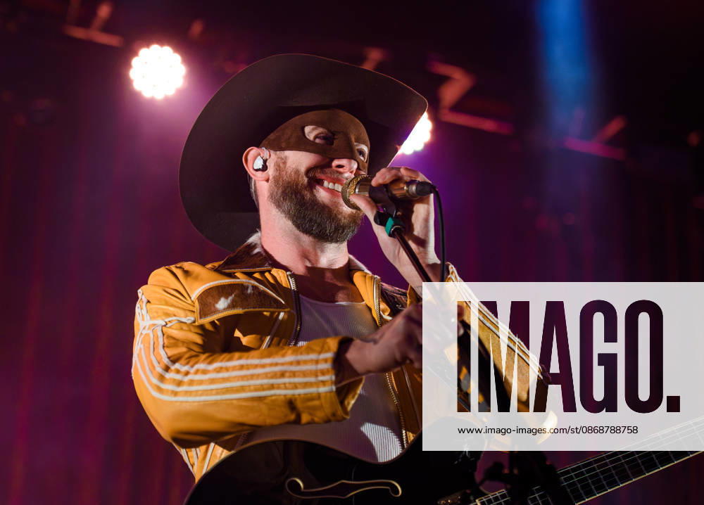 Orville Peck performs live in Kentish Town Forum, October 06, 2026 Orville Peck performs live to promote his new album Mule in Kentish Town Forum, October 06, 2026., Credit:Tina Korhonen Tina Korhonen - B162 Avalon United Kingdom, London