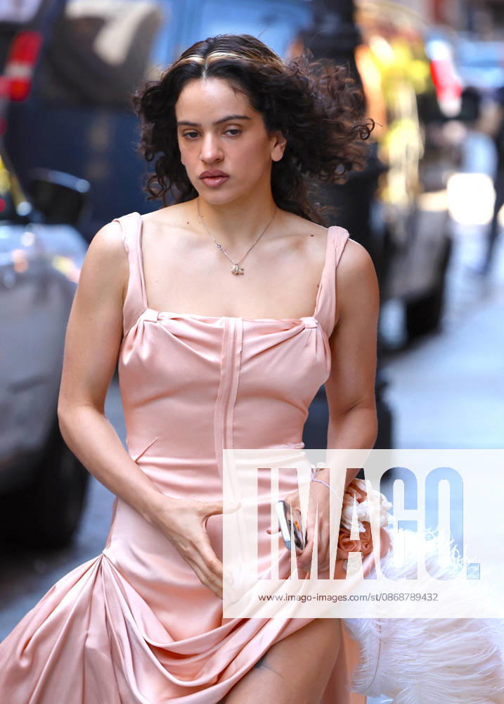 Rosalia Leaves Her Hotel - NYC Spanish Singer Rosalia with a nice pink dress leaves her hotel in New York on October 6, 2026. Photp by Dylan Travis ABACAPRESS.COM New York City NY United States