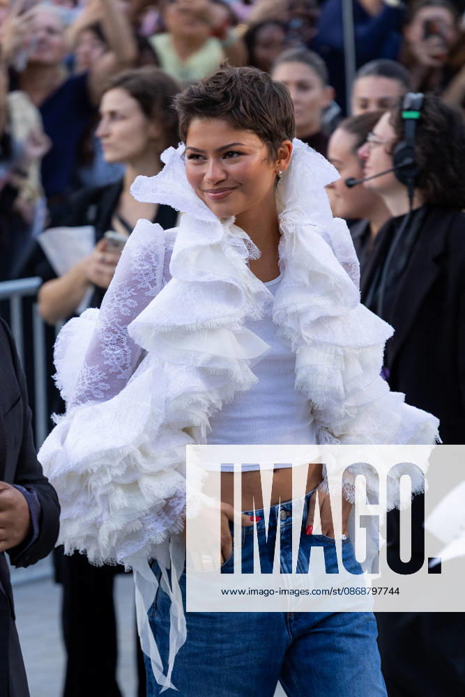 Zendaya at the Louis Vuitton Women s Ready-to-Wear Spring Summer 2026 Collection fashion show during Paris Fashion Week, October 6, 2026 Florian Lavielle Bestimage Celebrities at the Louis Vuitton Women’s Ready-to-Wear Spring Summer 2026 Collection fashion show during Paris Fashion Week on October 6, 2026, Paris, France