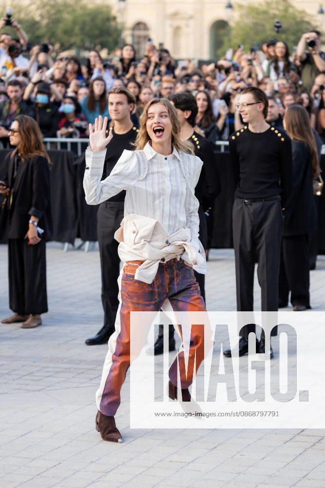 Giulia Maenza at the Louis Vuitton Women s Ready-to-Wear Spring Summer 2026 Collection fashion show during Paris Fashion Week, October 6, 2026 Florian Lavielle Bestimage Celebrities at the Louis Vuitton Women’s Ready-to-Wear Spring Summer 2026 Collection fashion show during Paris Fashion Week on October 6, 2026, Paris, France