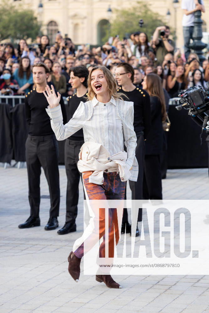 Giulia Maenza at the Louis Vuitton Women s Ready-to-Wear Spring Summer 2026 Collection fashion show during Paris Fashion Week, October 6, 2026 Florian Lavielle Bestimage Celebrities at the Louis Vuitton Women’s Ready-to-Wear Spring Summer 2026 Collection fashion show during Paris Fashion Week on October 6, 2026, Paris, France