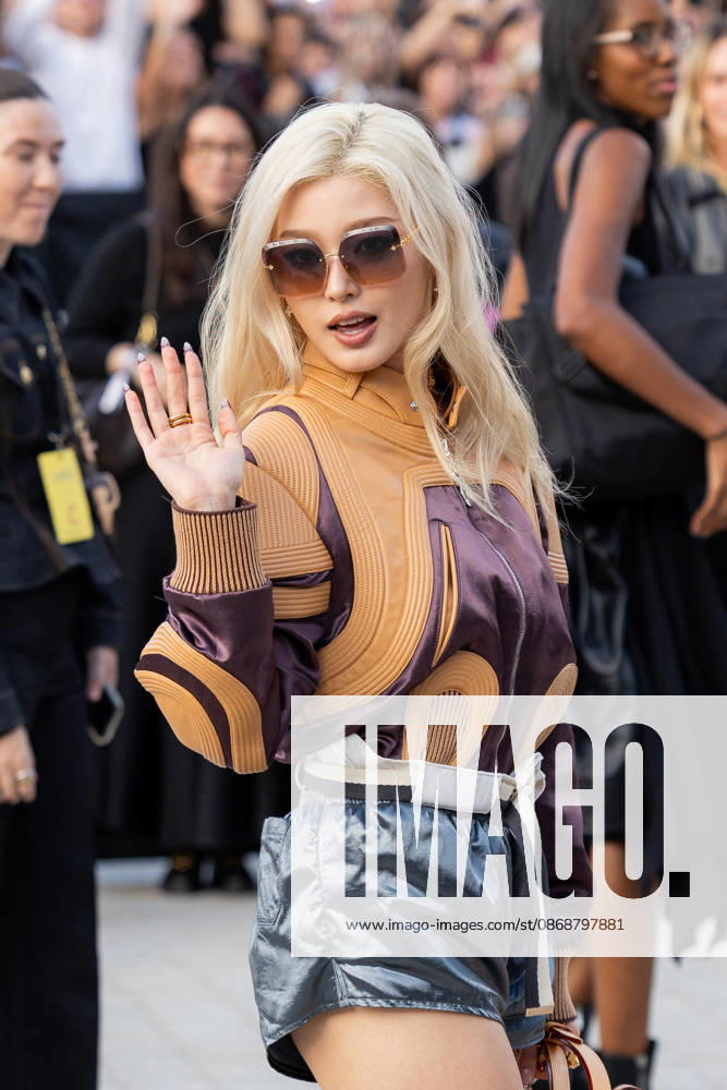 Yoonchae at the Louis Vuitton Women s Ready-to-Wear Spring Summer 2026 Collection fashion show during Paris Fashion Week, October 6, 2026 Florian Lavielle Bestimage Celebrities at the Louis Vuitton Women’s Ready-to-Wear Spring Summer 2026 Collection fashion show during Paris Fashion Week on October 6, 2026, Paris, France