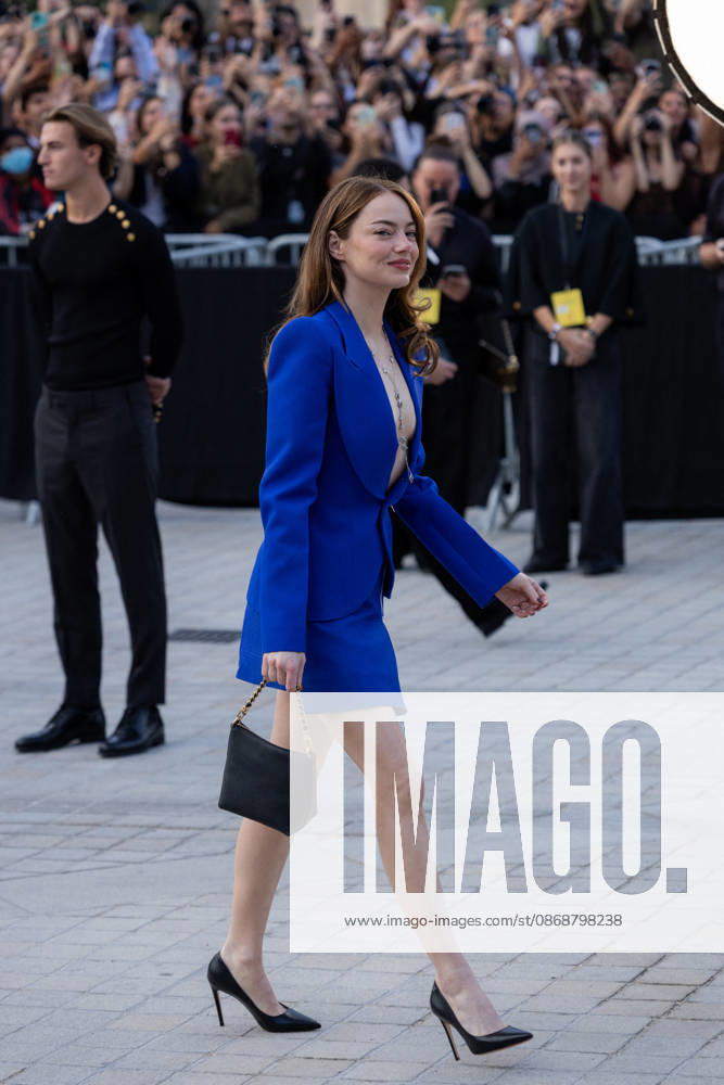 Emma Stone at the Louis Vuitton Women s Ready-to-Wear Spring Summer 2026 Collection fashion show during Paris Fashion Week, October 6, 2026 Florian Lavielle Bestimage Celebrities at the Louis Vuitton Women’s Ready-to-Wear Spring Summer 2026 Collection fashion show during Paris Fashion Week on October 6, 2026, Paris, France