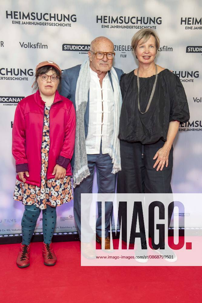 ABB HEIMSUCHUNG: Volker Schloendorff walks the red carpet at the German premiere of his film *Heimsuchung* at the Kino International on October 6, 2026, in Berlin, Germany