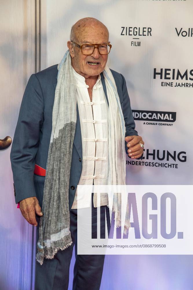 ABB HEIMSUCHUNG: Volker Schloendorff walks the red carpet at the German premiere of his film *Heimsuchung* at the Kino International on October 6, 2026, in Berlin, Germany