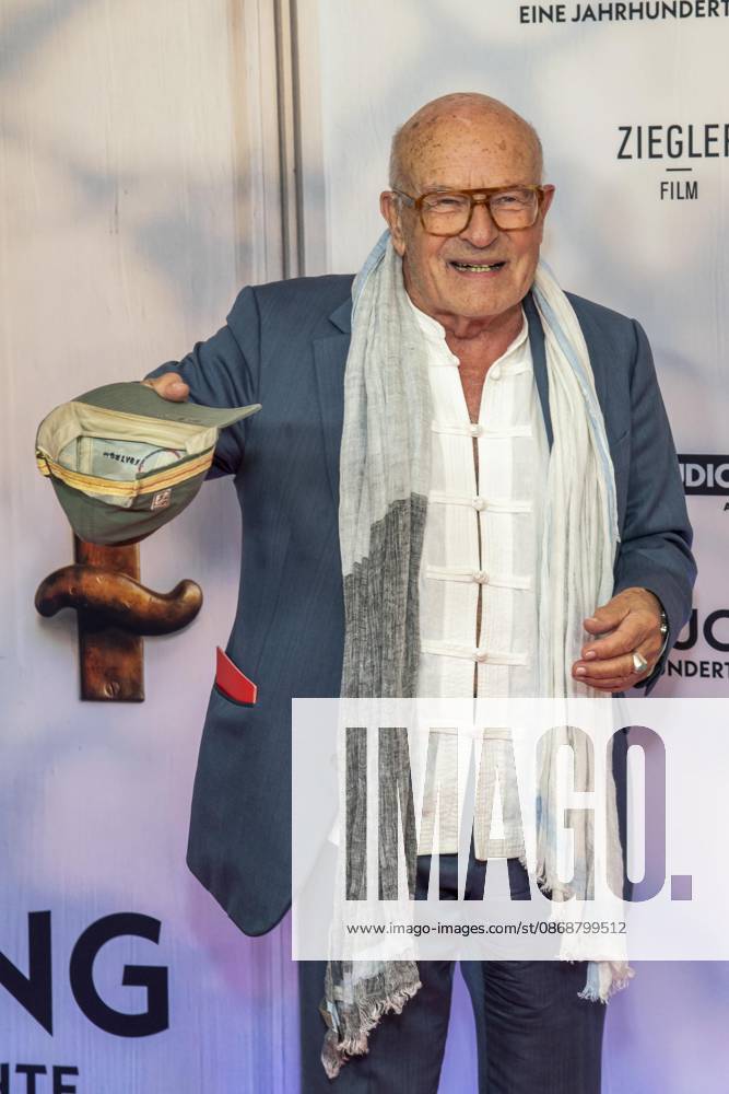ABB HEIMSUCHUNG: Volker Schloendorff walks the red carpet at the German premiere of his film *Heimsuchung* at the Kino International on October 6, 2026, in Berlin, Germany