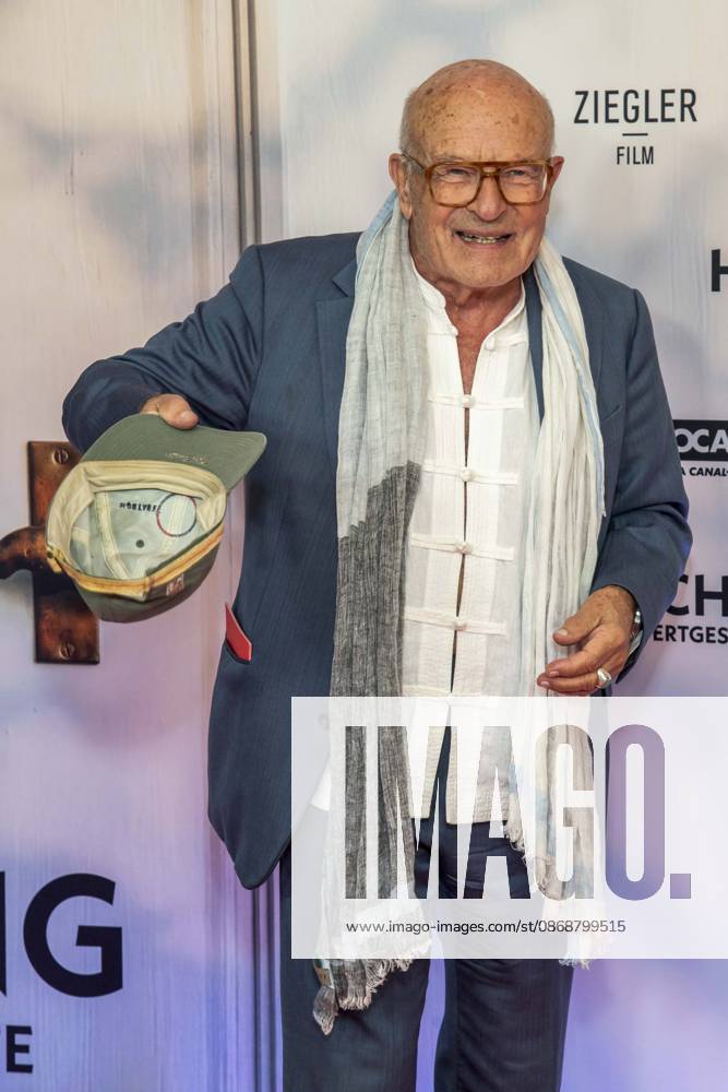 ABB HEIMSUCHUNG: Volker Schloendorff walks the red carpet at the German premiere of his film *Heimsuchung* at the Kino International on October 6, 2026, in Berlin, Germany
