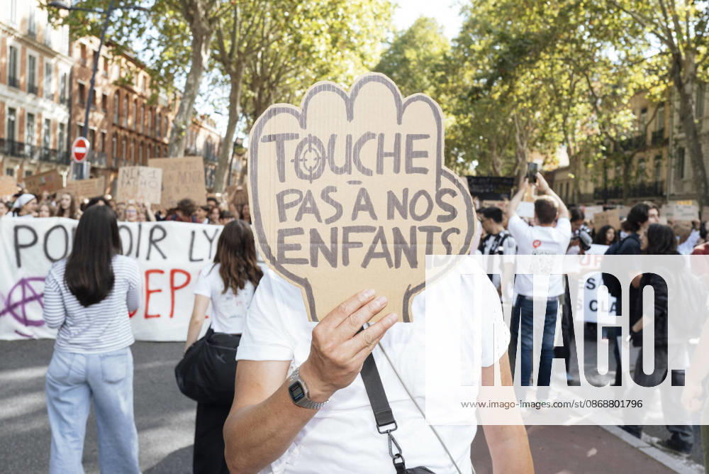 High School And University Student Protest - Toulouse A placard - keep your hands off our children. Protests by secondary school pupils and students calling for improvements to their living and learning conditions, supported by the trade unions CGT, FO, FSU and Solidaires. France, Toulouse, 6 October 2026. Photo by Patricia Huchot-Boissier AbacaPress.com. Toulouse OCCITANIE France