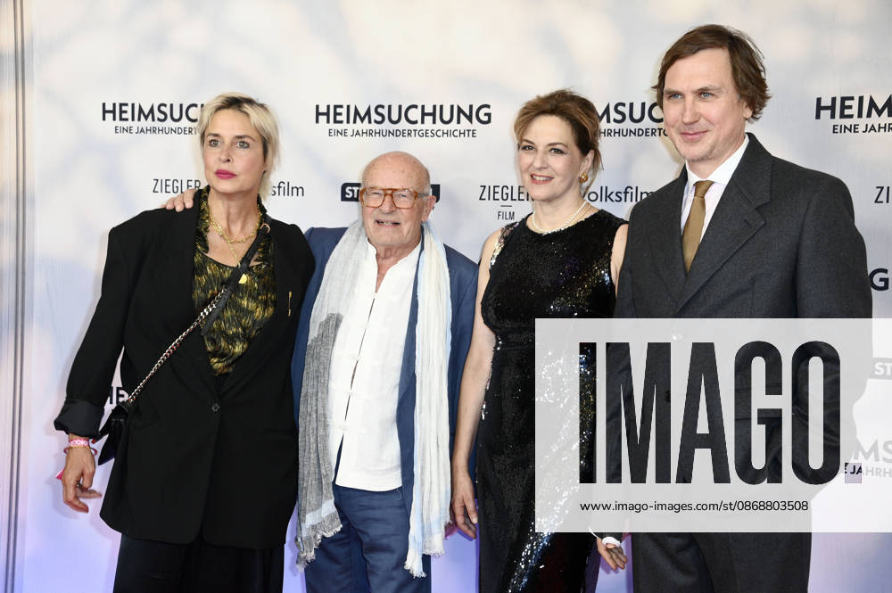 Susanne Wolff, Volker Schlöndorff, Martina Gedeck, and Lars Eidinger at the premiere of the film *Heimsuchung* at the Kino International in Berlin, October 6, 2026 Foto:xN.xKubelkax xFuturexImagex heimsuchung_6051