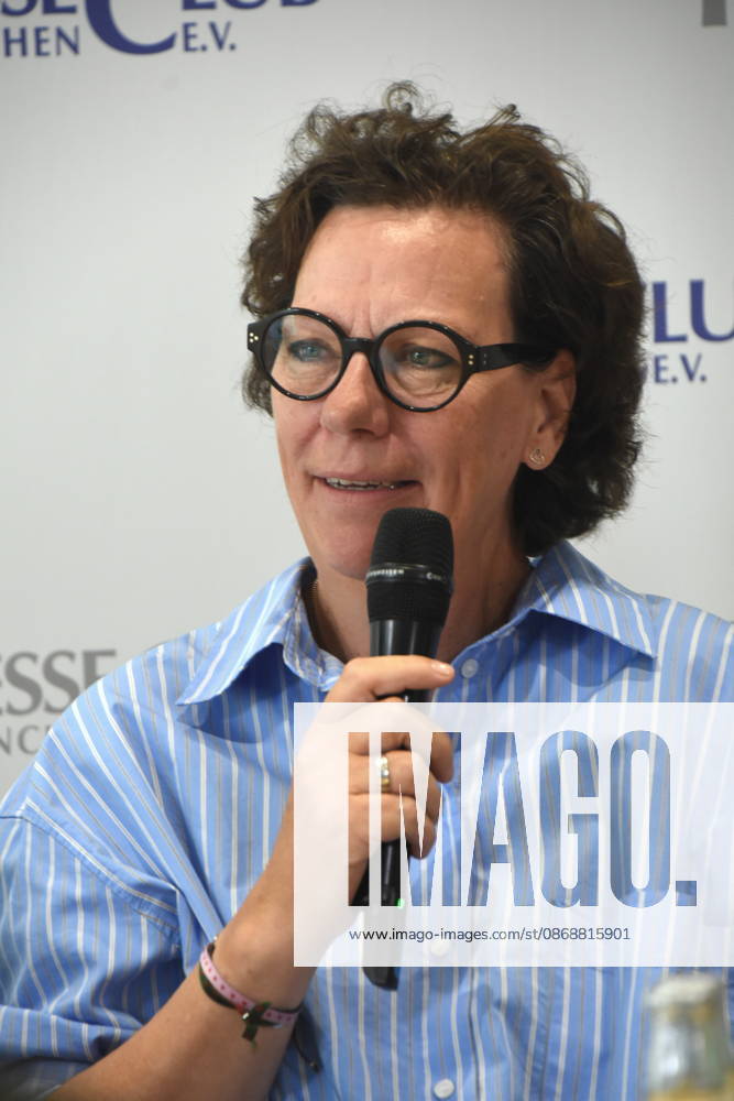 Margarete Prijak, Oktoberfest Service, Munich, October 7, 2026, Munich Press Club, In-House Event: After the Wiesn Is Before the Wiesn: The Record-Breaking Oktoberfest —An entertaining look back at the world’s largest folk festival featuring innkeepers, pastors, waitresses, traditional costume wearers, and female politicians Photo: Munich