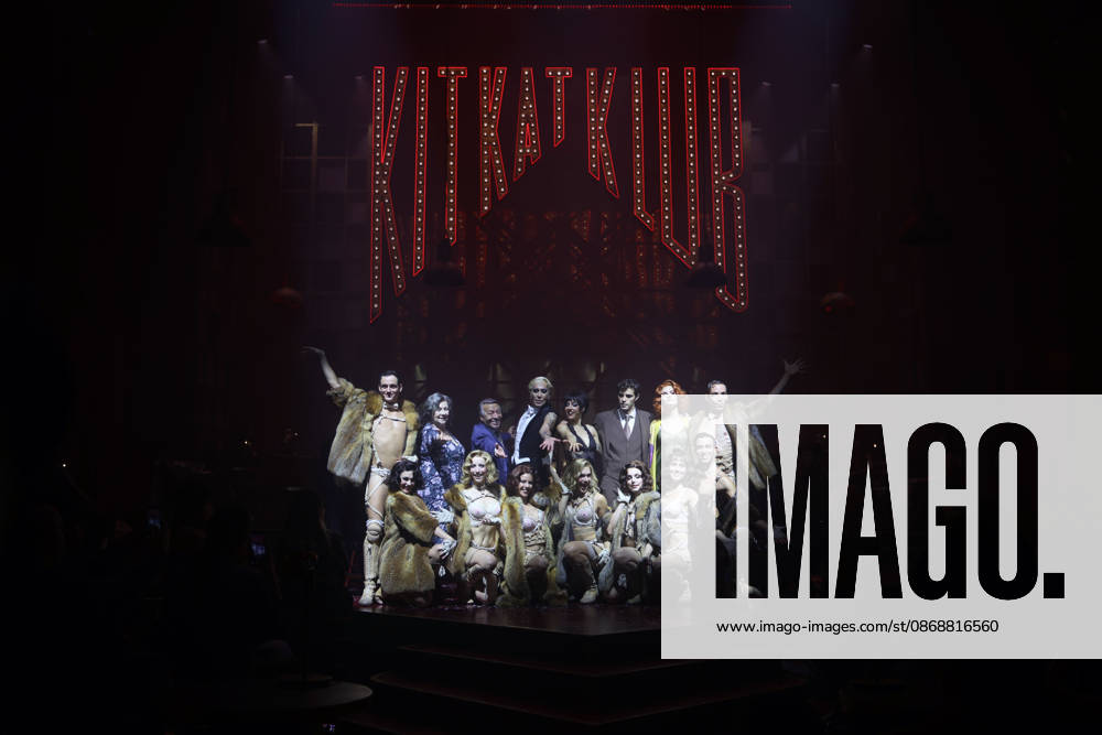 Mario Vaquerizo Presents the Musical *Cabaret* in Madrid. Photo of the cast of the musical *Cabaret* at Espacio Delicias on October 7, 2026, in Madrid, Spain. The artist will take on this iconic role starting October 9 at an even more immersive venue. CELEBRITIES MUSIC CABARET MUSICAL Madrid Madrid Spain