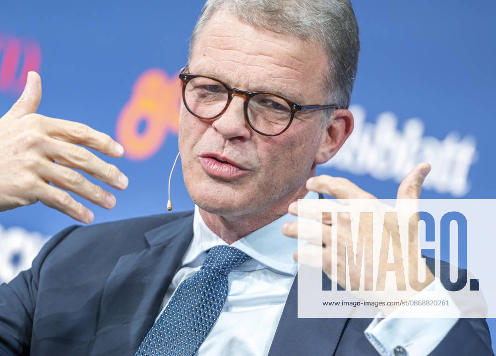 Christian Sewing, EUR, Germany, Berlin, October 7, 2026: Panel discussion with Christian Sewing, CEO of Deutsche Bank, who is attending the anniversary event in Berlin celebrating 80 years of *Handelsblatt* and 100 years of *WirtschaftsWoche*