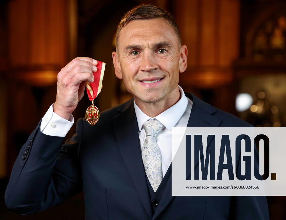 Investitures at Windsor Castle 07 10 2026. Windsor, UK. Sir Kevin Sinfield receives the Honour of Knighthood from The Prince of Wales at an investiture ceremony at Windsor Castle, Berkshire., Credit:Andrew Parsons Kensington Palace B66 Avalon United Kingdom, England, Windsor