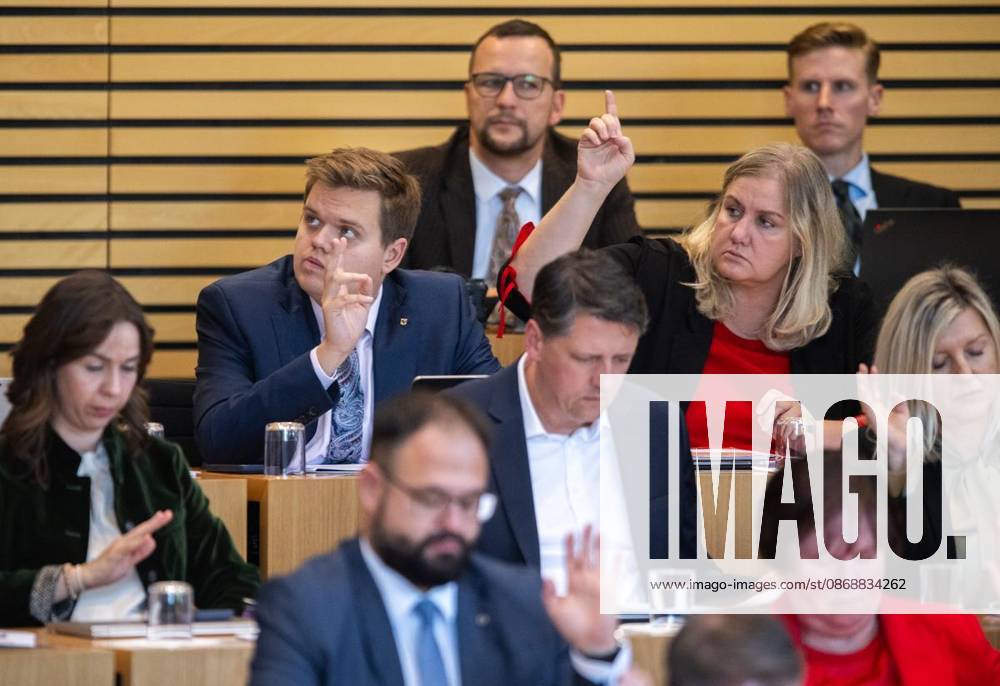 8 THURINGIAN STATE PARLIAMENT 56th PLENARY SESSION ** ** **07 10 2026 Erfurt Thuringian State Parliament 8th Legislative Term 56th Plenary Session Photo by Lennart Geibert CDU Germany Thuringia Erfurt Copyright SaschaxFromm
