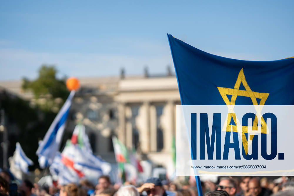 Memorial ceremony at Bebelplatz in Berlin-Mitte, the heart of the German capital. Event marking the 3rd anniversary of the Hamas terrorist attack in Israel on October 7. Never forget. Never be silent. Berlin, Berlin, Germany, Bebelplatz