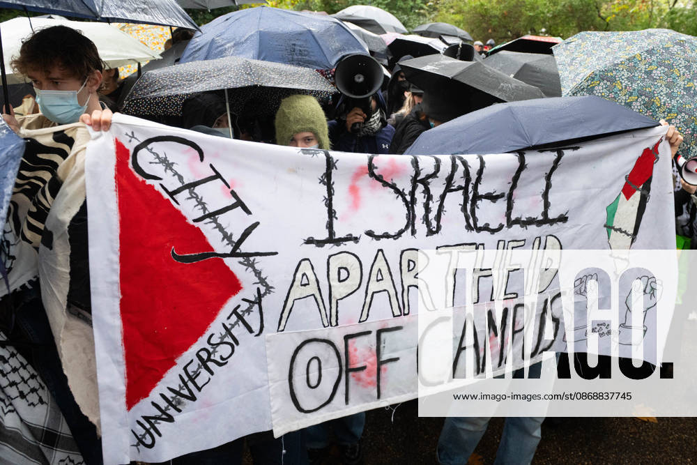 Pro-Palestinian protesters march In London LONDON, UNITED KINGDOM - OCTOBER 7: Pro-Palestinian demonstrators and students take part in a protest on the third anniversary of the October 7, 2023 attacks on Gaza in London, United Kingdom, on October 7, 2026. Protestors called for an end to Israeli military operations in Gaza and expressed solidarity with the Palestinian people. Thomas Krych Anadolu London United Kingdom. Editorial use only. Please get in touch for any other usage.