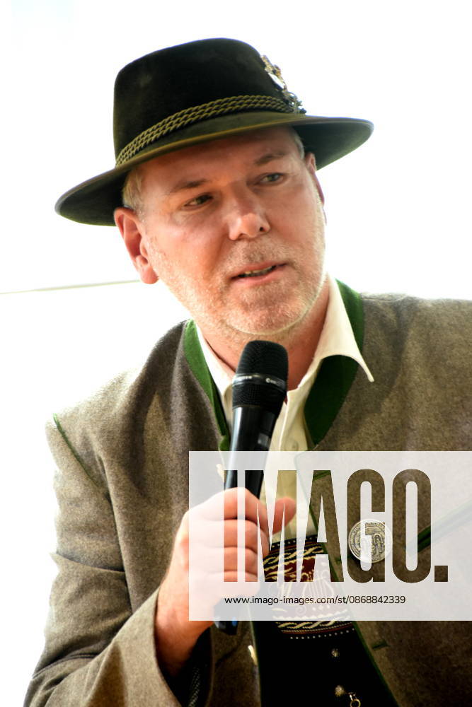 Michael Unruh, Festring Munich, Munich, October 7, 2026, Munich Press Club, In-house Event: After the Wiesn Is Before the Wiesn: The Record-Breaking Oktoberfest —An entertaining look back at the world’s largest folk festival featuring innkeepers, pastors, waitresses, traditional costume wearers, and female politicians. Photo: Munich