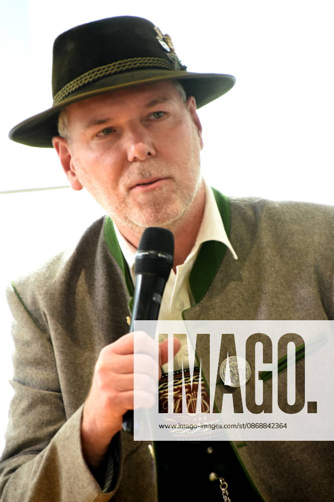Michael Unruh, Festring Munich, Munich, October 7, 2026, Munich Press Club, In-house Event: After the Wiesn Is Before the Wiesn: The Record-Breaking Oktoberfest —An entertaining look back at the world’s largest folk festival, featuring innkeepers, pastors, waitresses, traditional costume wearers, and female politicians. Photo: Munich