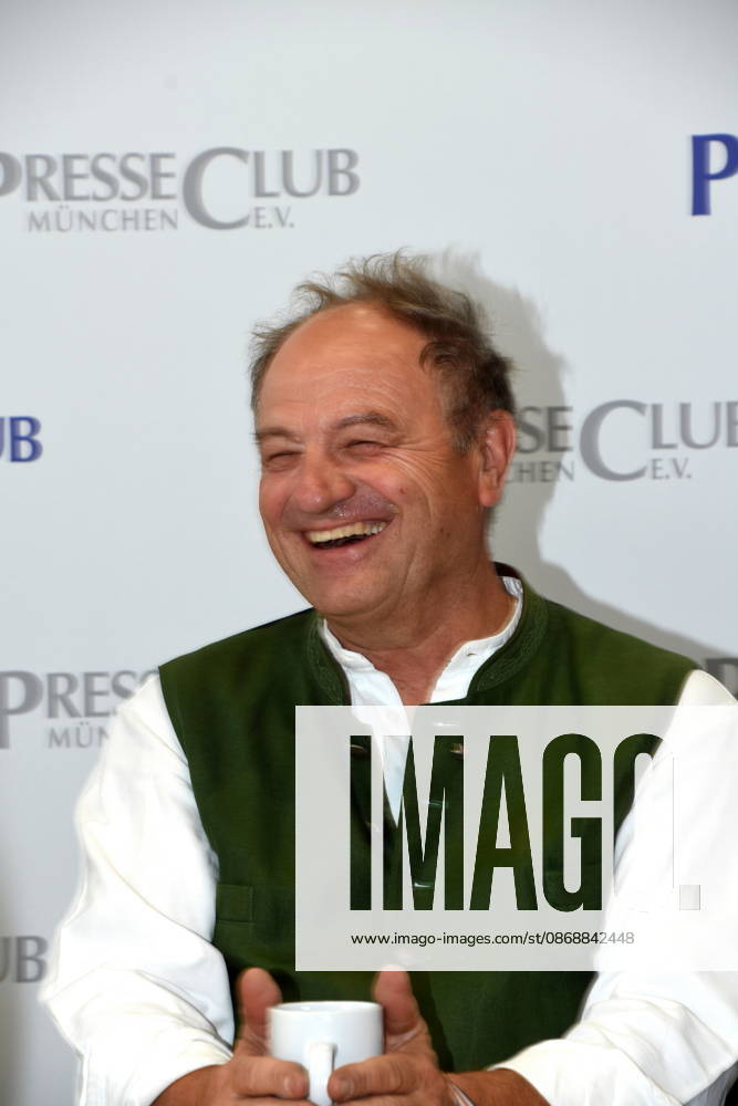 Rainer Maria Schießler, Pastor, Munich, October 7, 2026, Munich Press Club, In-house Event: After the Wiesn Is Before the Wiesn: The Record-Breaking Oktoberfest —An entertaining look back at the world’s largest folk festival featuring innkeepers, pastors, waitresses, traditional costume wearers, and female politicians. Photo: Munich