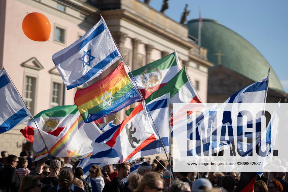 Memorial ceremony at Bebelplatz in Berlin-Mitte, the heart of the German capital. Memorial event marking the 3rd anniversary of the Hamas terrorist attack in Israel on October 7. Never forget. Never remain silent. Berlin, Berlin, Germany, Bebelplatz