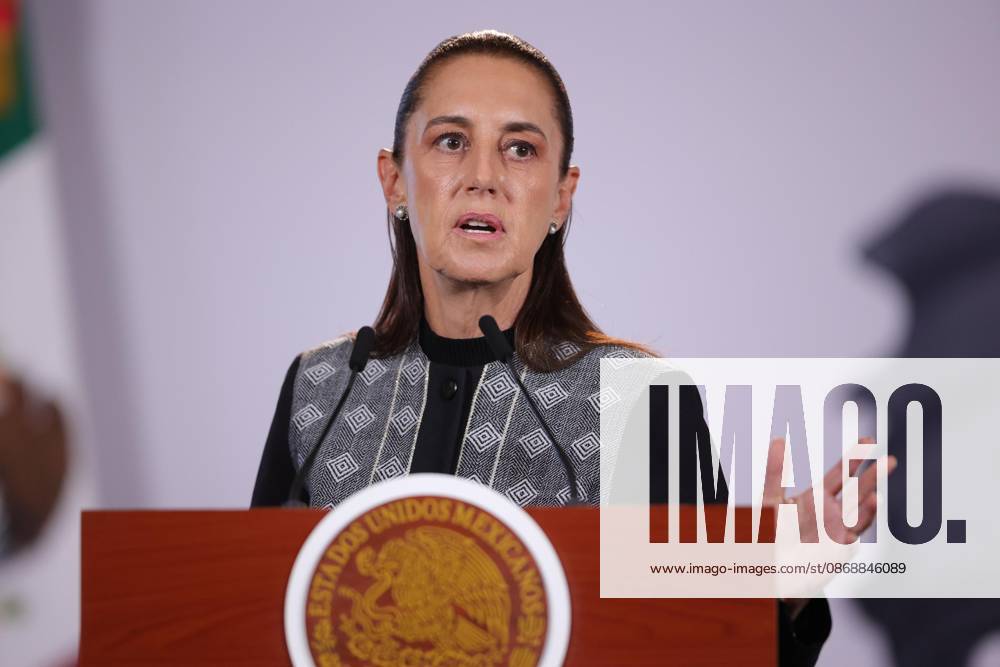 TO-45384- CIUDAD DE MEXICO,2026-10-07. Mexican President Claudia Sheinbaum Pardo leads her daily morning press briefing at the National Palace in Mexico City Joined by Luisa Maria Alcalde the briefing addressed plans for renewable energy expansion with CFE constitutional reforms regarding nepotism and federal updates on US relations and legislative approvals. Clasos.com.mx - ZUMAcs4_ 20261007_faa_cs4_070