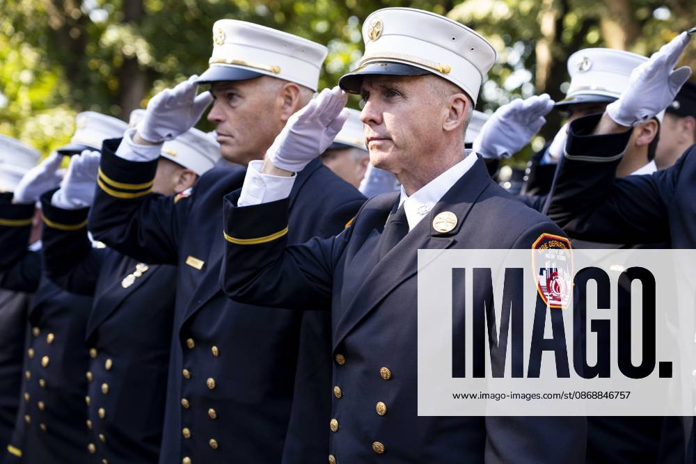 FDNY Firefighters at the 119th Annual FDNY (Fire Department of the City of New York) Memorial Service in New York City. New York City United States - ZUMAb161 20261007_aap_b161_006