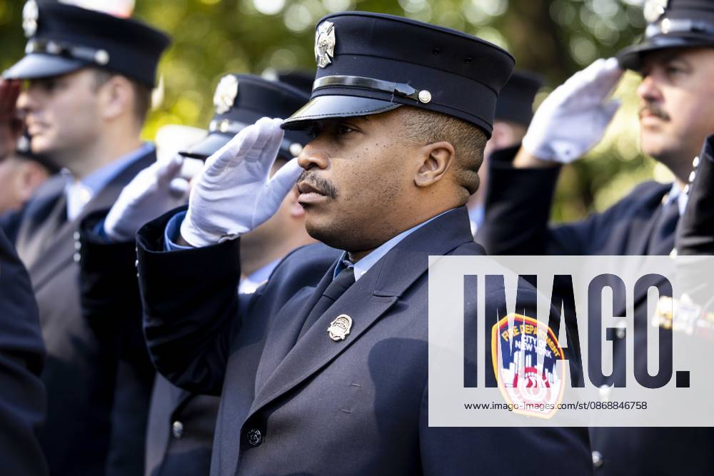 FDNY Firefighters at the 119th Annual FDNY (Fire Department of the City of New York) Memorial Service in New York City. New York City United States - ZUMAb161 20261007_aap_b161_008