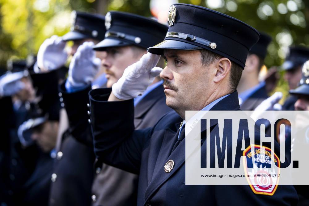 FDNY Firefighters at the 119th Annual FDNY (Fire Department of the City of New York) Memorial Service in New York City. New York City United States - ZUMAb161 20261007_aap_b161_009