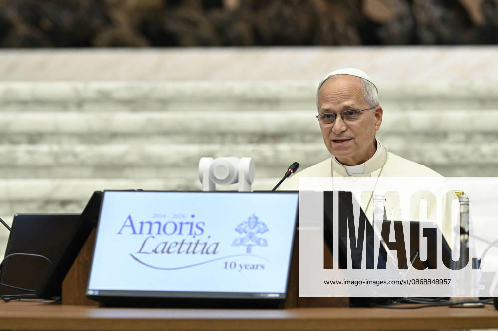 ITALY - POPE - VATICAN-2026 10 7 Italy, Rome, Vatican, 2026 10 7 Pope Leo XIV during the meeting with the presidents of the episcopal conferences from all over the world in Vatican . - NO BOOKS