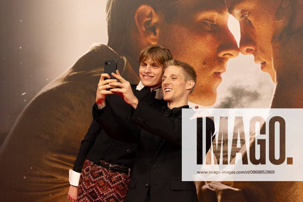 Actor Valentin Campagne and Actor Emmanuel Macchia pictured during the opening of Gent International Film Festival, with the opening film Coward by Gent director Dhont on Wednesday 7 October 2026. The 53rd edition of Film Fest Gent takes place from 07 to 18 October. Coward is Dhont s third feature film and this is the third time a film by Dhont has opened the festival. This previously happened with Girl in 2018 and Close in 2022. JAMES ARTHUR PHOTOGRAPHY JAMESxARTHURxGEKIERE 189086678