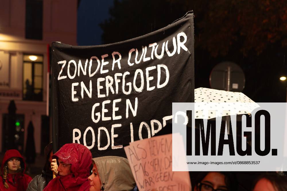 Illustration picture shows demonstrators taken during the opening of Gent International Film Festival, with the opening film Coward by Gent director Dhont on Wednesday 7 October 2026. The 53rd edition of Film Fest Gent takes place from 07 to 18 October. Coward is Dhont s third feature film and this is the third time a film by Dhont has opened the festival. This previously happened with Girl in 2018 and Close in 2022. JAMES ARTHUR PHOTOGRAPHY JAMESxARTHURxGEKIERE 189086526