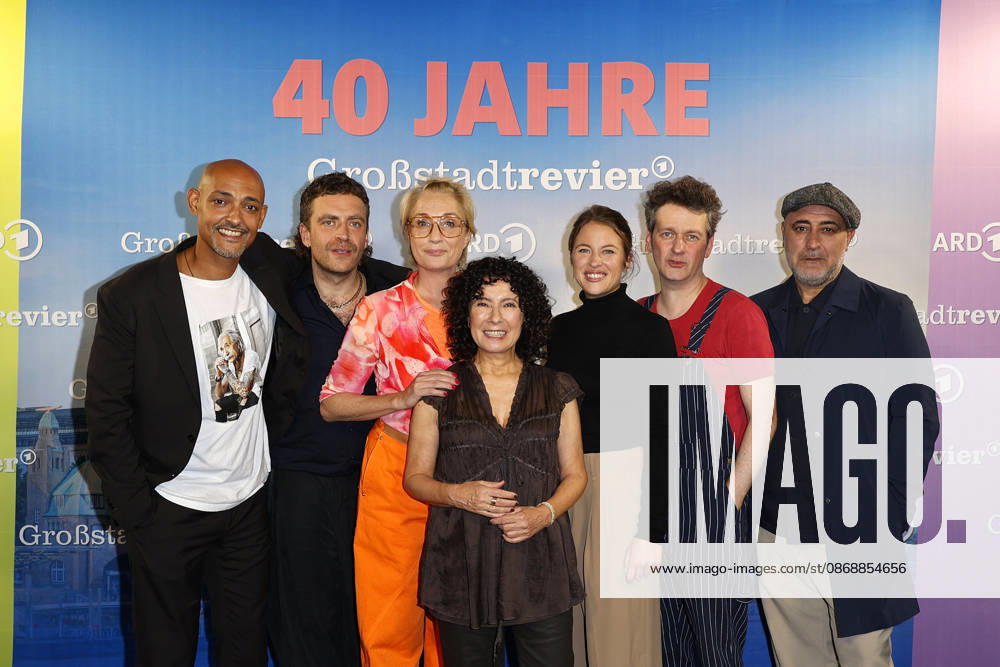 Patrick Abozen, Enrique Fiss, Saskia Fischer, Maria Ketikidou, Sinha Melina Gierke, Sven Fricke, and Oezguer Karadeniz at the 40th Anniversary of the ARD series Großstadtrevier photo call on October 7, 2