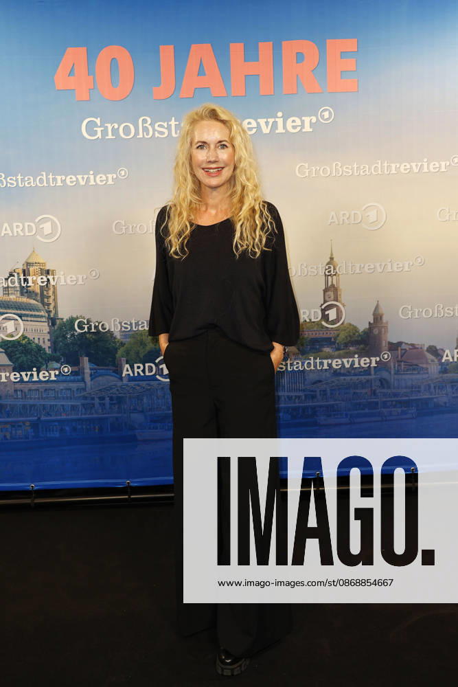 Dorothea Schenck at the photo call for the 40th anniversary of the ARD series *Großstadtrevier* on October 7, 2026, at the Astor Film Lounge in Hamburg. Dorothea Schenck attends the photo call for the 40th anniversary of the series *Großstadtrevier* on October 7, 2026 at the Astor Film Lounge in Hamburg, Germany. 40th Anniversary of *Großstadtrevier* (ARD) in Hamburg