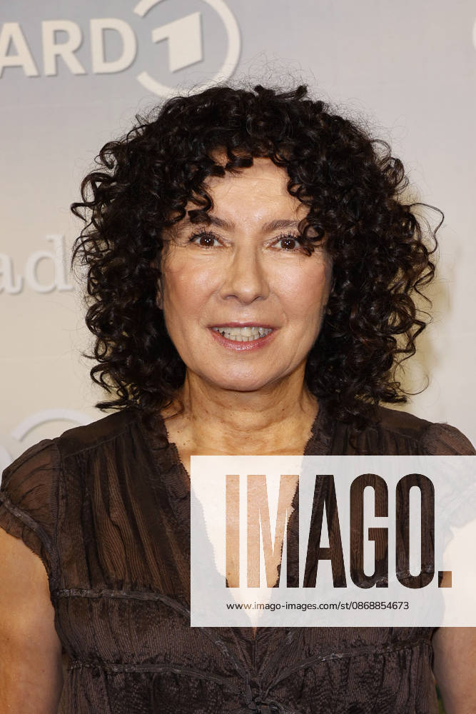 Maria Ketikidou at the *Großstadtrevier* ARD Series 40th Anniversary Photo Call on October 7, 2026, at the Astor Film Lounge in Hamburg Maria Ketikidou attends the photo call for the 40th anniversary of the series *Großstadtrevier* on October 7, 2026 at the Astor Film Lounge in Hamburg, Germany. 40th Anniversary of *Großstadtrevier* (ARD) in Hamburg