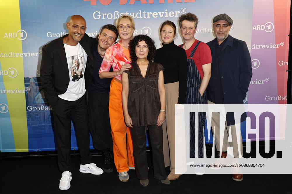 Patrick Abozen, Enrique Fiss, Saskia Fischer, Maria Ketikidou, Sinha Melina Gierke, Sven Fricke, and Oezguer Karadeniz at the 40th Anniversary of the ARD series Großstadtrevier photo call on October 7, 2