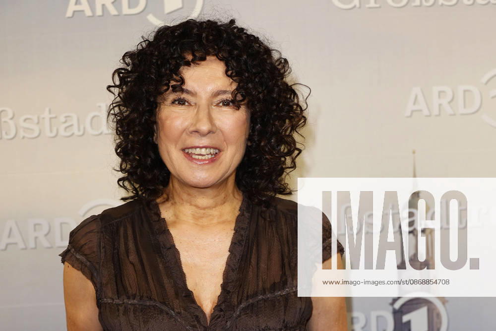Maria Ketikidou at the *Großstadtrevier* 40th Anniversary ARD Series Photo Call on October 7, 2026, at the Astor Film Lounge in Hamburg Maria Ketikidou attends the photo call for the 40th anniversary of the series *Großstadtrevier* on October 7, 2026 at the Astor Film Lounge in Hamburg, Germany. 40th Anniversary of *Großstadtrevier* (ARD) in Hamburg