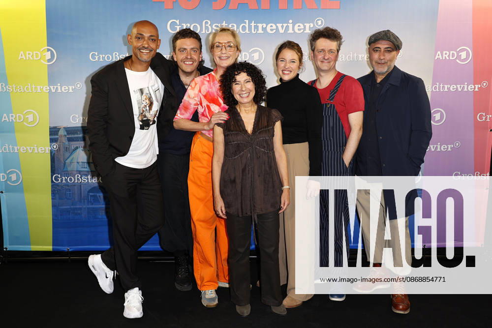 Patrick Abozen, Enrique Fiss, Saskia Fischer, Maria Ketikidou, Sinha Melina Gierke, Sven Fricke and Oezguer Karadeniz attend the photo call for the 40th anniversary of the series *Großstadtrevier* on October 7, 2026, at the Astor Film Lounge in Hamburg, Germany. 40th anniversary *Großstadtrevier* photo call in Hamburg, Germany