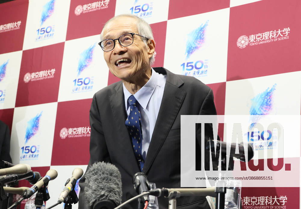 Tokyo, Japan - Japanese chemist Kenso Soai of professor emeritus at the Tokyo University of Science (TUS) leaves a press conference after he won the Nobel Prize in Chemistry at the TUS campus Tokyo on Wednesday, October 7, 2026. Soai and French chemist Henri Kagan won the prize to discover non-linear effects and autocatalysis in asymmetric organic synthesis (photo by Yoshio Tsunoda AFLO) aflo_354085591