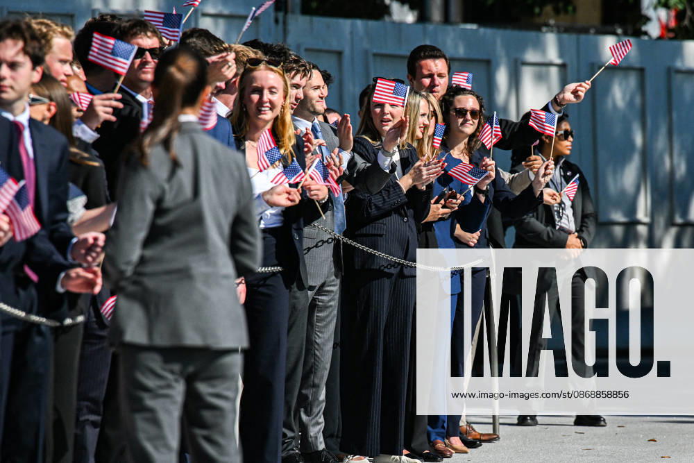 Trump Makes Oval Office Announcement WASHINGTON, DC - OCT. 7: People at a rope line wave American flags as US President Donald Trump departs the White House on Wednesday, Oct. 7, 2026 in Washington, D.C. (Photo by Annabelle Gordon Pool For The Washington Post) Washington DC United States