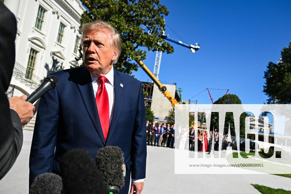 Trump Makes Oval Office Announcement WASHINGTON, DC - OCT. 7: US President Donald Trump speaks to press as he departs the White House on Wednesday, Oct. 7, 2026 in Washington, D.C. (Photo by Annabelle Gordon Pool For The Washington Post) Washington DC United States