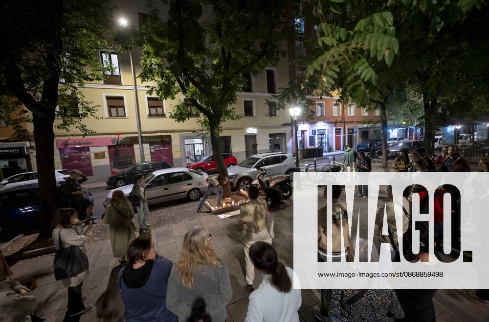Maricarmen Abascal, who became a symbol of the fight for housing after her eviction, has died. Several people leave candles and messages at Maricarmen’s home on October 7, 2026, in Madrid, Spain. Maricarmen Abascal, who became a symbol of the housing rights movement that led to the Puerta del Sol encampment after being evicted from the home in Retiro where she had lived for 70 years, died on Wednesday, as confirmed by the Tenants’ Union. The woman had been hospitalized at Gregorio Maranón Hospital since September 23. On that day, she was carried out on a stretcher from her home on Alcalde Sainz de Baranda Street after the eviction order was enforced, despite protests from dozens of activists, and transferred to the Madrid hospital due to h