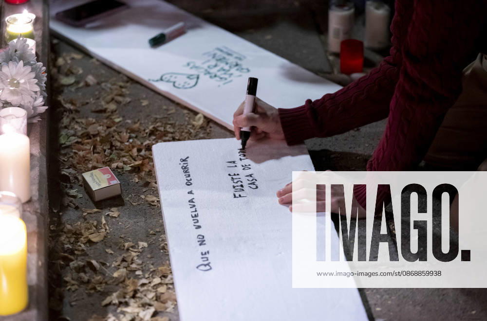 Maricarmen Abascal, who became a symbol of the fight for housing after her eviction, has died. Several people leave candles and messages at Maricarmen’s home on October 7, 2026, in Madrid, Spain. Maricarmen Abascal, who became a symbol of the housing rights movement that led to the Puerta del Sol encampment after being evicted from the home in Retiro where she had lived for 70 years, died on Wednesday, as confirmed by the Tenants’ Union. The woman had been hospitalized at Gregorio Maranón Hospital since September 23. On that day, she was carried out on a stretcher from her home on Alcalde Sainz de Baranda Street after the eviction order was enforced, despite protests from dozens of activists, and transferred to the Madrid hospital due to h