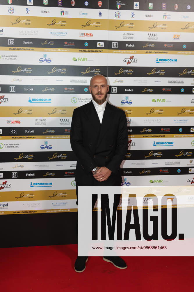 IPA89410562 - Federico Dimarco on the red carpet at the Gentleman Fair Play Award, October 7, 2026 _ Scuola Teulie, Milan, during the 2026 Gentleman Fair Play Award, News in Milan, Italy