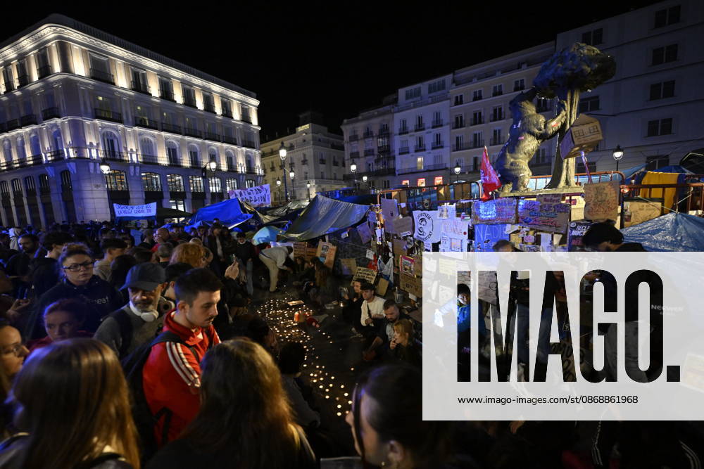 Supporters gather in Madrid for Maricarmen Abascal after her death MADRID, SPAIN - OCTOBER 7: People gather in support of Maricarmen Abascal during a protest at Puerta del Sol in Madrid, Spain on October 7, 2026. The 87-year-old Abascal, who became a symbol of Spain s housing crisis in recent weeks, died in hospital after spending 15 days there following her eviction from her home by police in Madrid on September 23, 2026. Burak Akbulut Anadolu Madrid Spain. Editorial use only. Please get in touch for any other usage.